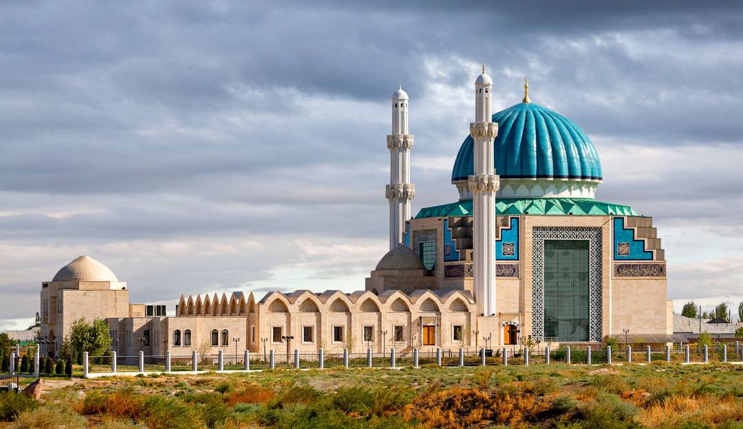 Turkiston shahriga 2 kunlik ziyorat va sayohat